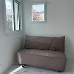 Holiday home Et Soleil Avec Terrasse, En Centre-ville, Parking