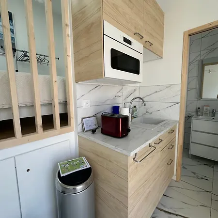 Et Soleil Avec Terrasse, En Centre-ville, Parking