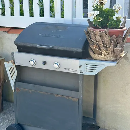 Et Soleil Avec Terrasse, En Centre-ville, Parking *