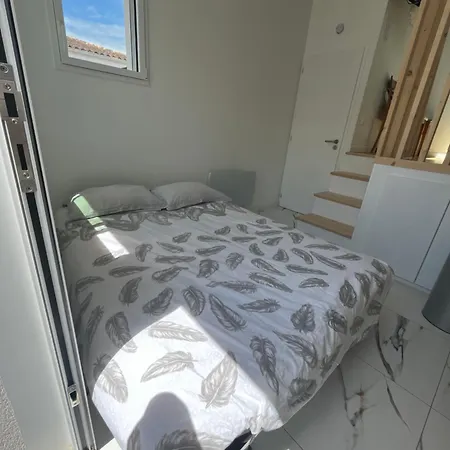 Et Soleil Avec Terrasse, En Centre-ville, Parking